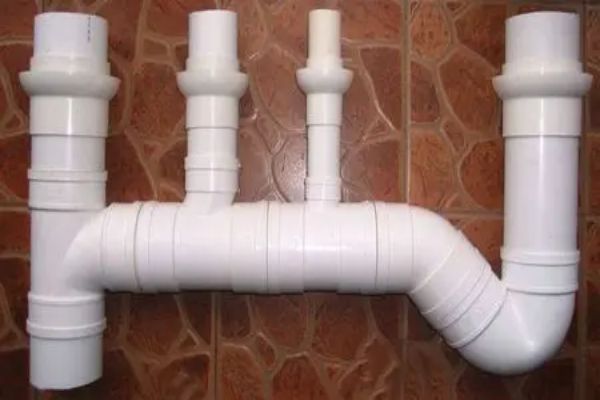 柔性防水套管与管怎么连接